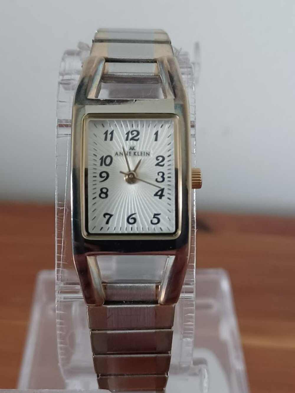 Vintage Ladies ANNE KLEIN 10-8599 Quartz Watch - WORKS!